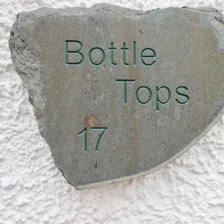 Bottle Tops Ferienhaus *