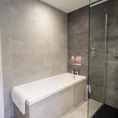 Bottle Tops * Windermere